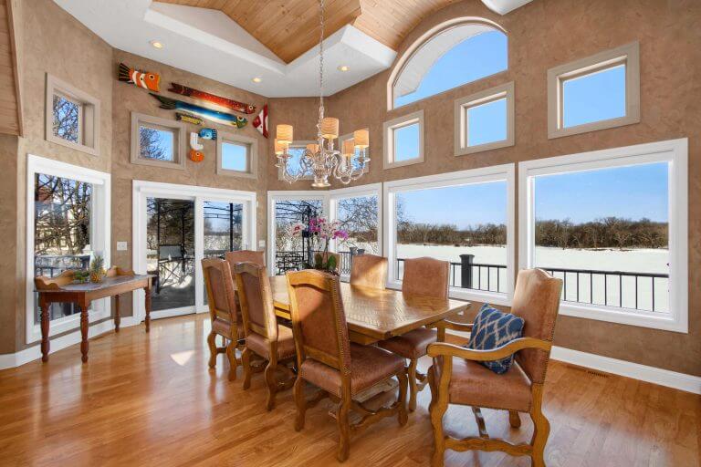 Read more about the article Benefits Of Investing In Professional Realtors