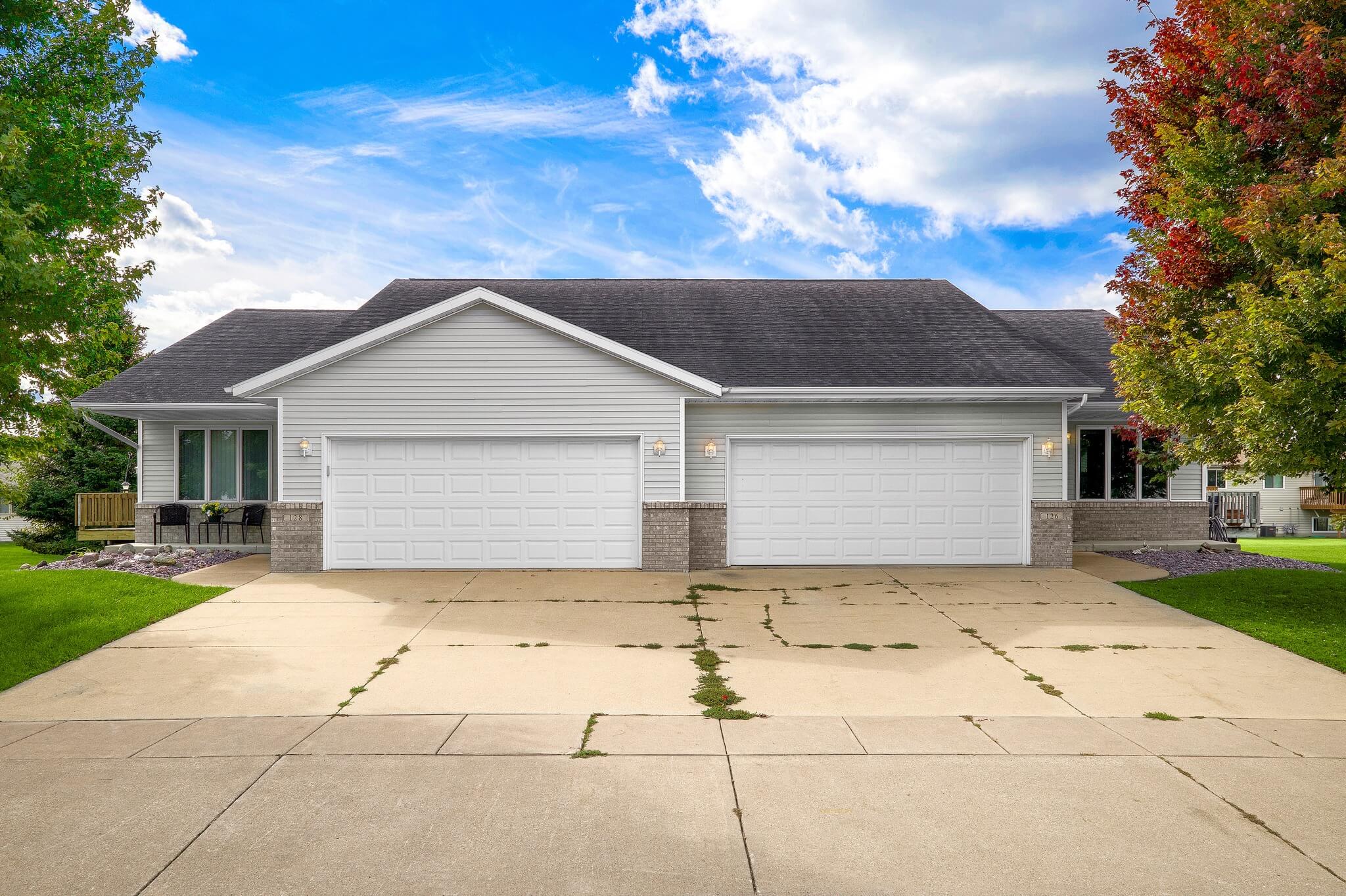 You are currently viewing Raven Realty – The Pinnacle of Real Estate in Trempealeau, WI